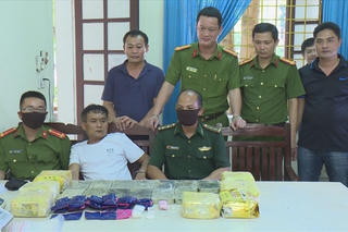Nghệ An: Thu giữ 13 bánh heroin, 7kg ma túy đá, 10.000 viên ma túy tổng hợp