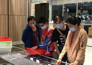 Virus corona: 100% chúng ta đều có nguy cơ mắc