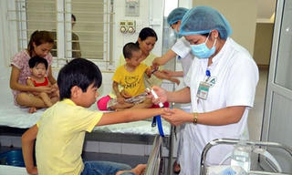 Vẫn còn ổ dịch bệnh bạch hầu, ho gà, sởi, viêm não Nhật Bản