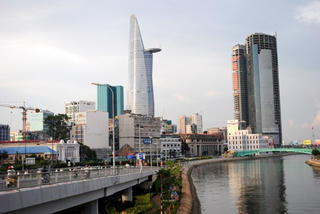 Ngân sách không kham nổi đầu tư công
