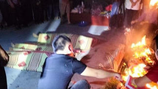 Xe máy chở 4 lao xuống mương, 3 học sinh đuối nước