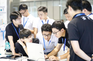 Khai mạc Vòng chung kết cuộc thi cho cộng đồng khởi nghiệp  ‘Vietnam IoT Hackathon 2017’