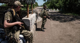 Họp về giải giáp vũ khí ở miền Đông Ukraine