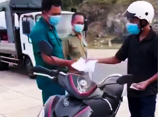 Vụ 'bánh mỳ không phải là hàng thiết yếu': Không nên cứng nhắc trong phòng, chống dịch