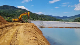 Quảng Nam: Nỗi lo sống dưới ‘quả bom’ quặng thải khổng lồ