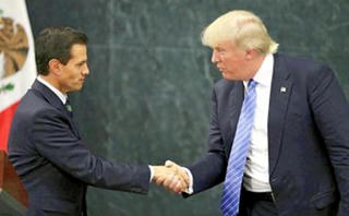 Bộ trưởng Mexico mất chức vì... Donald Trump