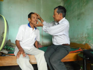 Lương y của làng