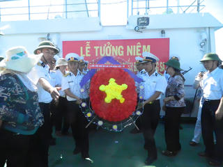 Tháng Ba không chỉ có hoa bưởi