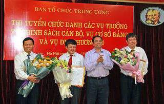 3 cán bộ Ban Tổ chức Trung ương trúng tuyển chức danh vụ trưởng