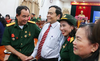 Giải quyết dứt điểm hồ sơ người có công còn tồn đọng