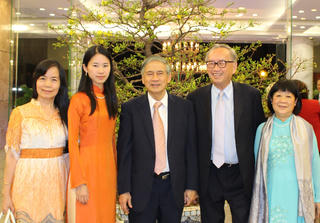 Những câu chuyện hồi hương