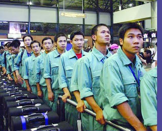Băn khoăn quản lý lao động nước ngoài