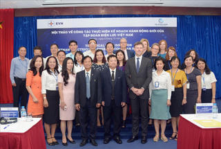 EVN sẽ tăng tỷ lệ nữ giới làm quản lý lên gần 15%