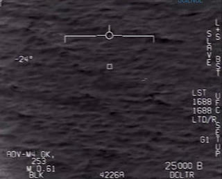 Khoảnh khắc chiến đấu cơ Mỹ truy đuổi UFO ở Đại Tây Dương