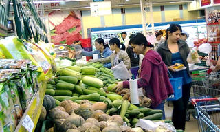 Thị trường hàng hóa sau Tết: Giá cả ổn định, dồi dào nguồn cung