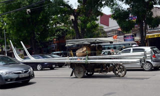 Siết quản lý xe xích lô, ba bánh