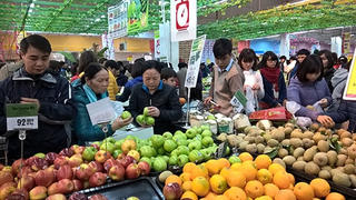 Kiểm soát chặt giá tiêu dùng