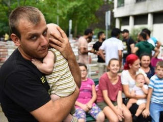 Australia: Thông qua dự luật chăm sóc y tế cho người tị nạn