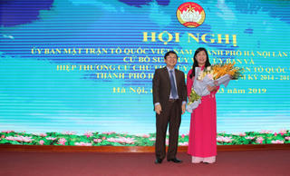 Bà Nguyễn Lan Hương giữ chức Chủ tịch Uỷ ban MTTQ Việt Nam TP Hà Nội