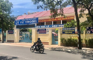 Hai anh em sinh đôi đỗ Thủ khoa và Á khoa khối C toàn quốc