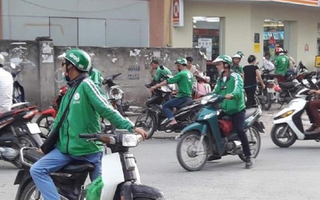 Nữ lái xe ôm công nghệ nghi lừa đón học sinh trường Trưng Vương