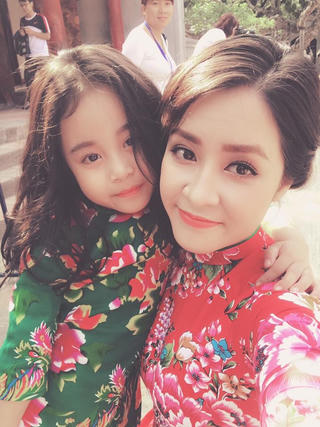 Tình cũ Lê Thành 'Người phán xử': Tôi lấy chồng năm 19 tuổi, làm mẹ đơn thân 9 năm nay