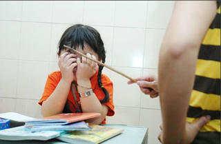 Vụ bắt học sinh súc miệng bằng nước xà phòng: Cô giáo bị cảnh cáo
