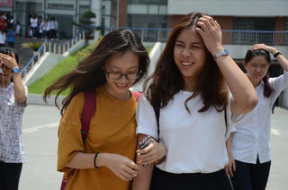 Nghệ An: 3 thí sinh bị đình chỉ, 58 em bỏ thi