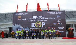 [ẢNH] Giải đua ô tô địa hình bán tải King of Pickup 2018