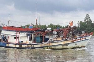 Cà Mau: Tìm kiếm thuyền viên mất tích trên biển