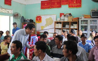 Người Mặt trận lắng nghe để hiểu lòng dân