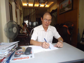 Ủy viên không chính thức