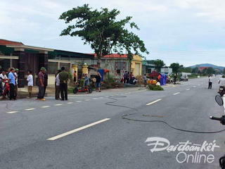 Nghệ An: Hai người chết sau bão do điện giật và dây cáp cứa cổ