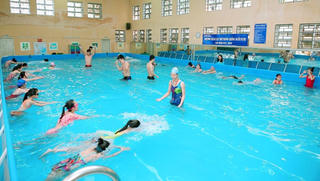 TP Hồ Chí Minh: Bảo đảm an toàn bể bơi trong trường học