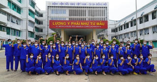 3 anh em ruột tình nguyện vào Nam chống dịch