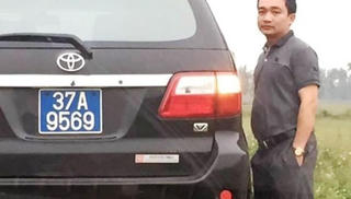 [NGHI VẤN] Nhân viên Sở GTVT Nghệ An 'làm luật'