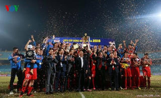 Các đội bóng chốt danh sách dự V.League 2017