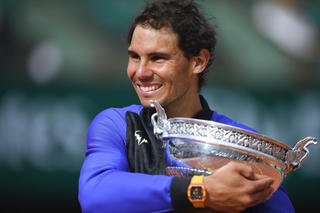 Rafael Nadal trở lại số 2 thế giới, Djokovic bị đá khỏi tốp 3