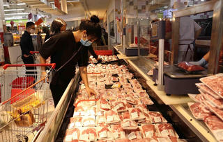 Điều chỉnh giá thịt lợn bình ổn