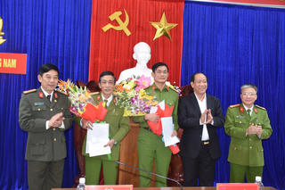 Quảng Nam: Thưởng nóng cho hai đơn vị phá hai vụ trọng án