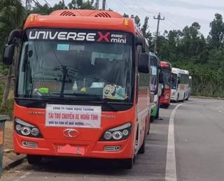 Núp bóng ‘chuyến xe 0 đồng’ đưa người dân về quê, nhóm tài xế bị phạt 85 triệu đồng