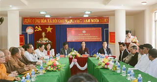 Kon Tum: Gặp mặt đại biểu nhân sĩ trí thức, chức sắc tôn giáo và kiều bào
