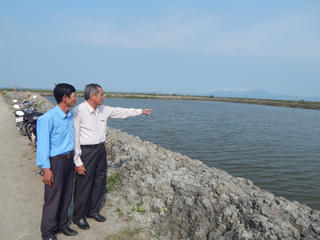 Người tận tâm với công tác Mặt trận