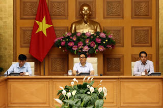 Chống Covid-19: Tổ chức khu vực riêng đón các nhà ngoại giao, doanh nhân