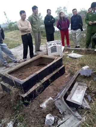 Người phá mộ giữa ban ngày có dấu hiệu tâm thần