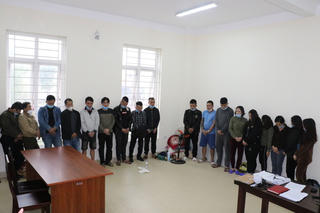 Phá sới bạc 'siêu khủng' trên đồi keo