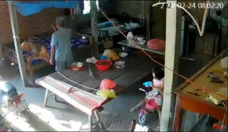 Cặp vợ chồng hành hạ mẹ già 88 tuổi lãnh án