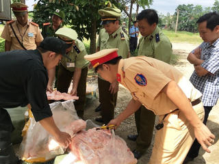 Chặn thực phẩm bẩn từ gốc