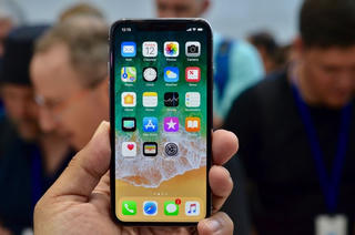 Những tính năng đáng chú ý trên iPhone X