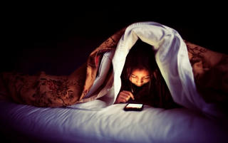 Thời điểm nguy hiểm nhất trong ngày, bạn không nên dùng điện thoại